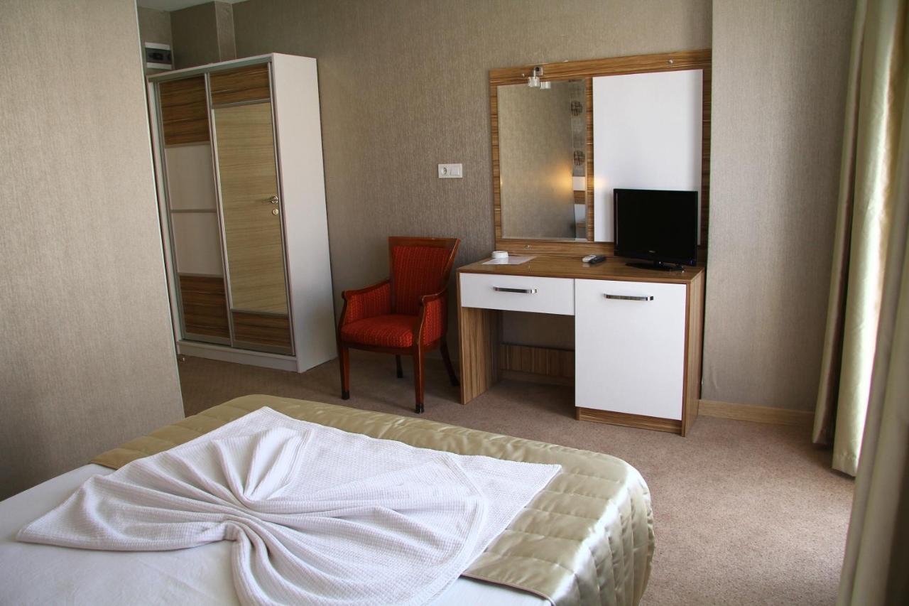 Acem Hotel Ayvalik Room photo